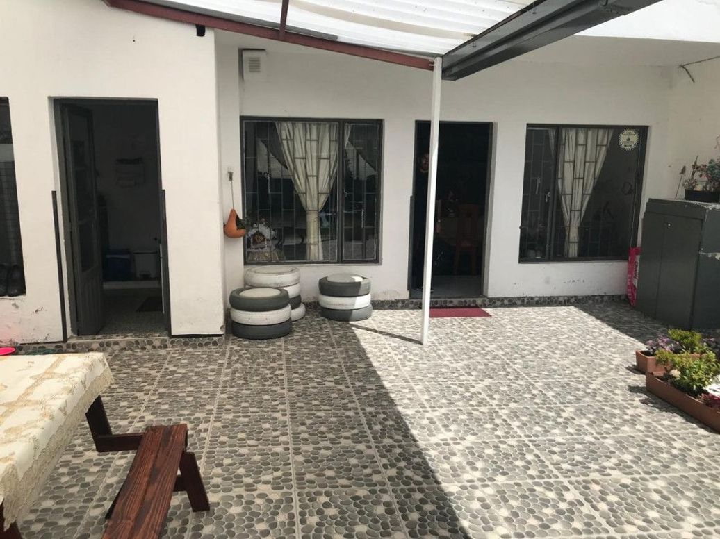 Casa de 4 alcobas en venta en San Cipriano, Bogotá, 398 m² · foto 15 de 20