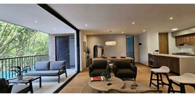 Bienvenido a este espectacular apartamento ubicado en un sector campestre donde la naturaleza, la seguridad y los espacios amplios se unen para generar un mejor estilo de vida.

En este apartamento, en el que los acabados modernos, la iluminación y la ventilación son protagonistas, se destaca su amplio balcón tipo terraza, que se integra sutilmente al salón comedor.

Cuenta además con cocina abierta, despensa, zona de ropas independiente, baño de servicio, estudio y 3 alcobas con baño privado y la principal, con vestier.

Adicionalmente, tiene depósito en el apartamento y 2 parqueaderos.

La unidad cuenta con gimnasio dotado, coworking, piscina, jacuzzi, portería permanente y parqueadero de visitantes.

Decidete a vivir en el edificio más exclusivo de Cerritos.

Fotos del apartamento modelo. Entrega aproximada en noviembre de 2025.
