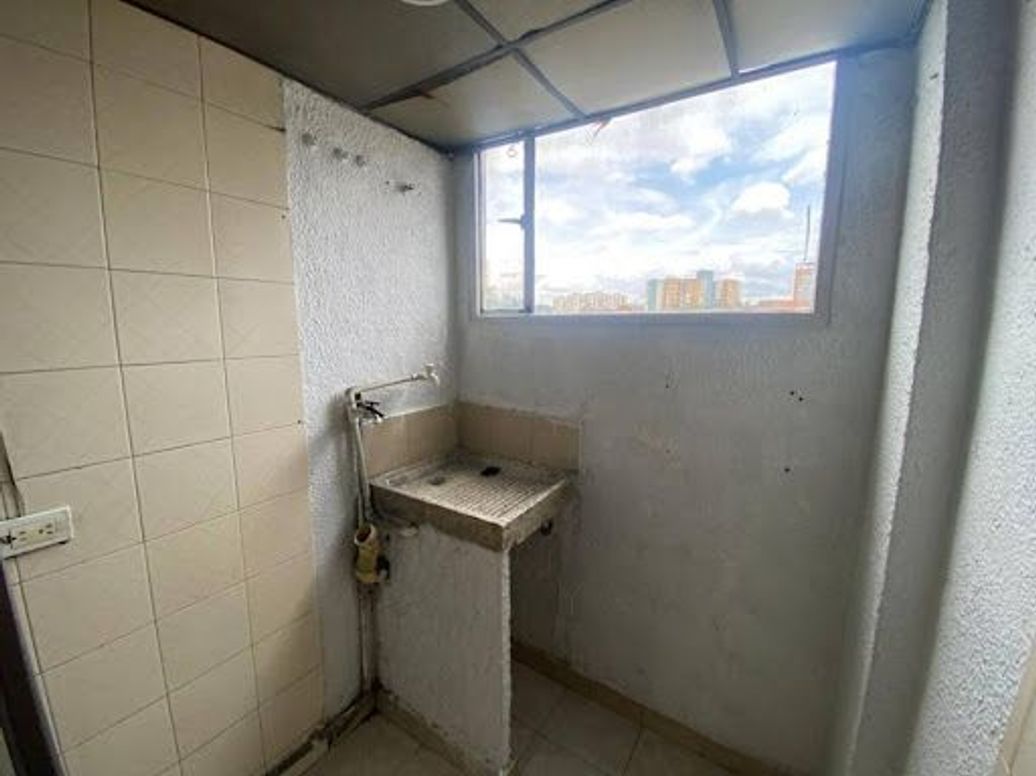 Apartamento de 3 alcobas en venta en Santa Helenita, Bogotá, 53 m² · foto 6 de 16