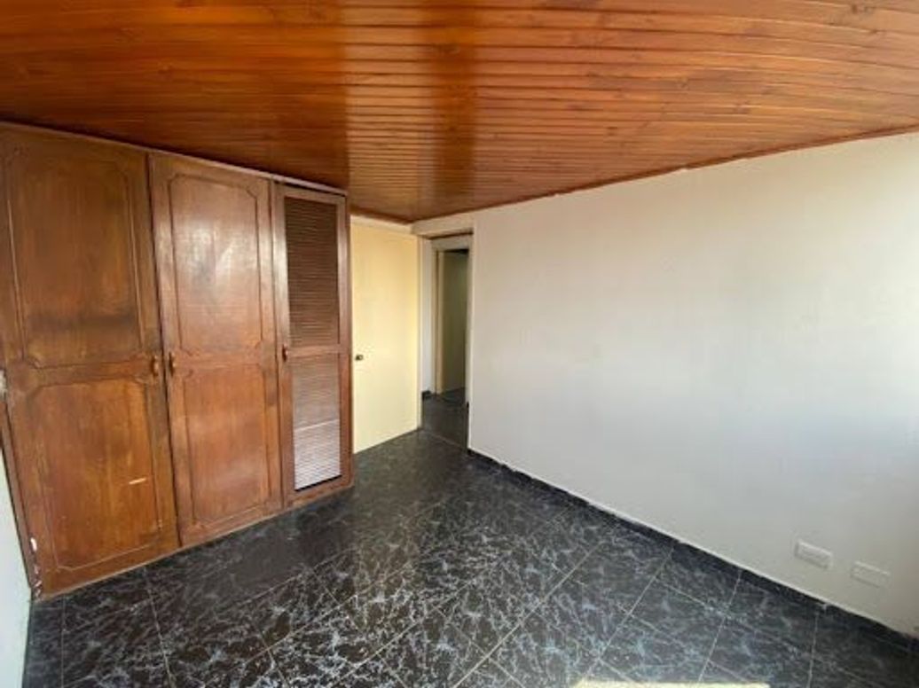 Apartamento de 3 alcobas en venta en Santa Helenita, Bogotá, 53 m² · foto 9 de 16