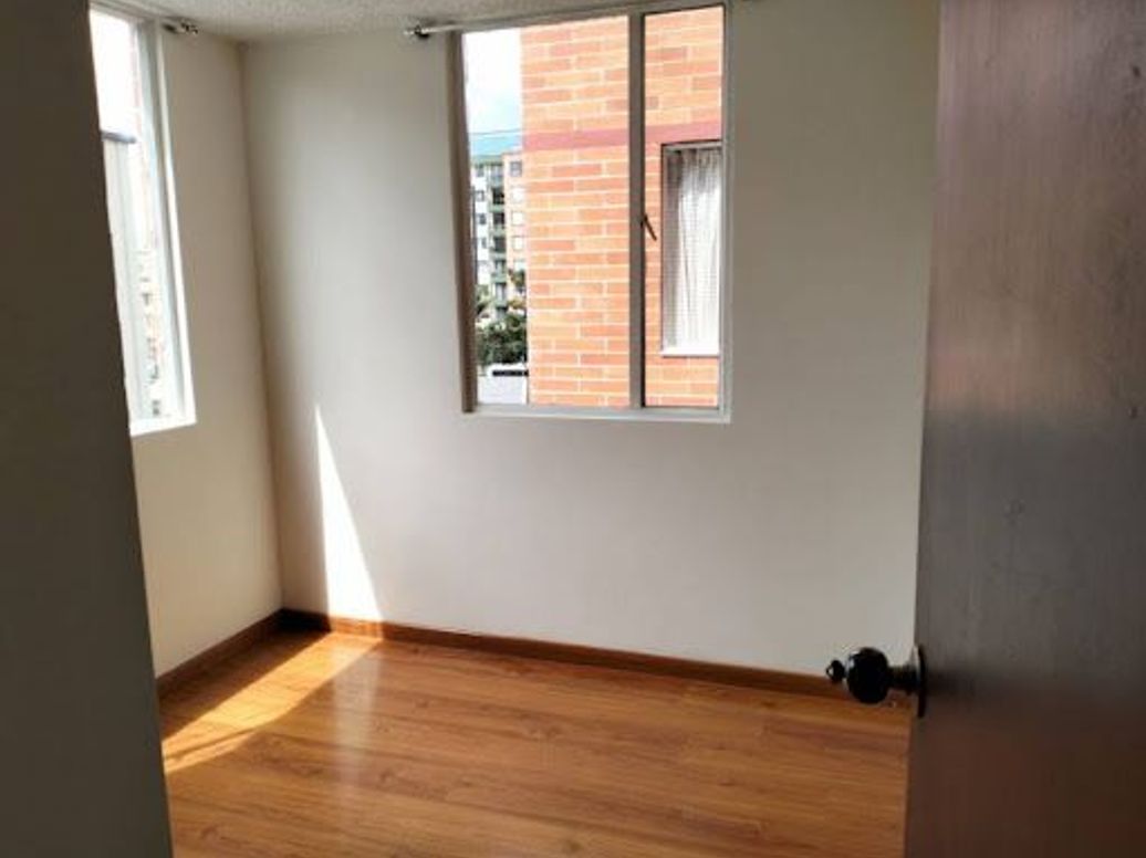 Apartamento de 3 alcobas en venta en San Antonio Norte, Bogotá, 60 m² · foto 6 de 20