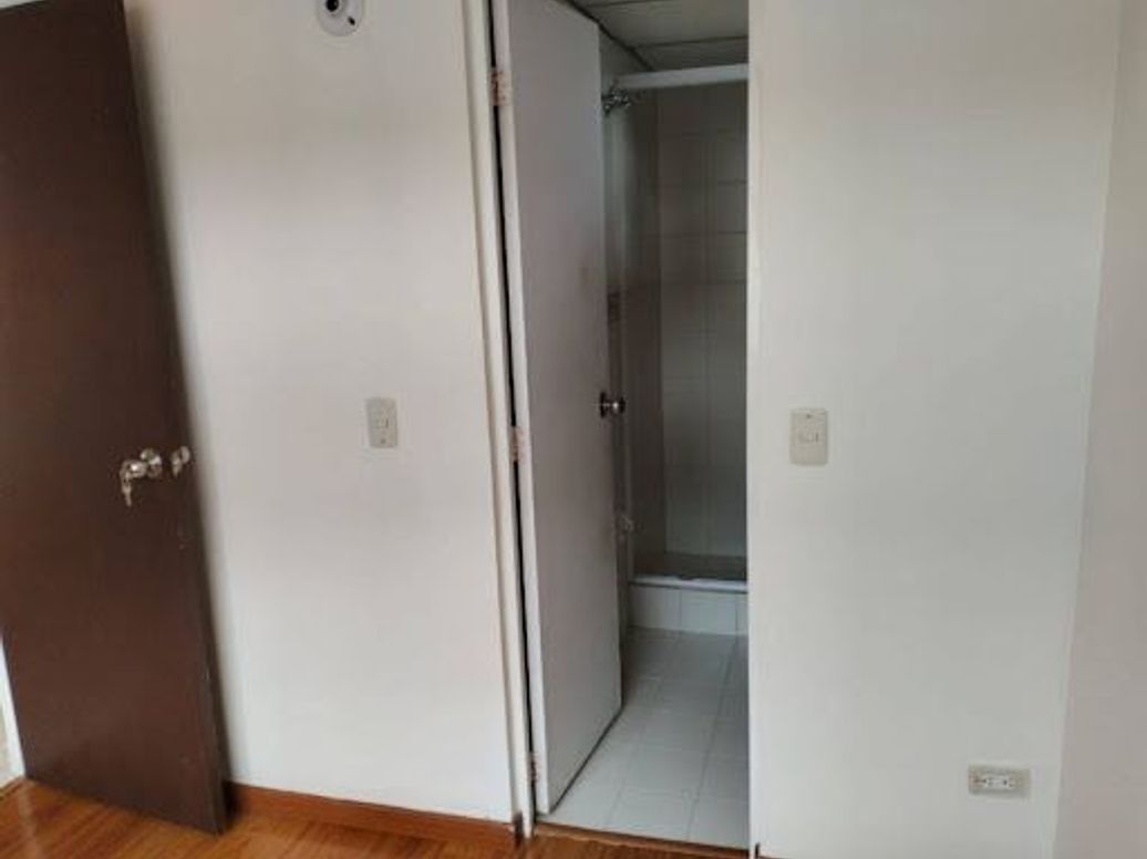 Apartamento de 3 alcobas en venta en San Antonio Norte, Bogotá, 60 m² · foto 11 de 20
