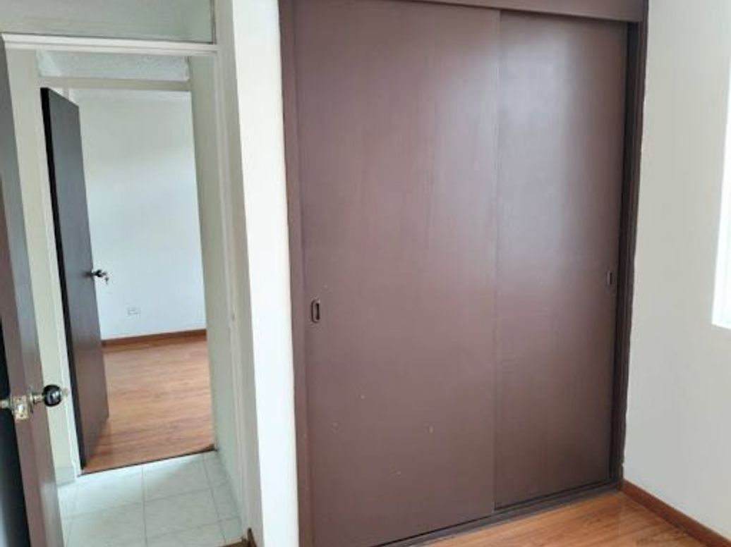 Apartamento de 3 alcobas en venta en San Antonio Norte, Bogotá, 60 m² · foto 4 de 20