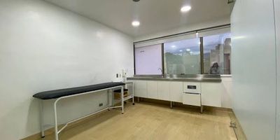 Bemsa ofrece oficina en el sector de conquistadores, cuenta con un area de 50 metros, un baño, comodas vias de acceso, buen flujo de transporte publico.