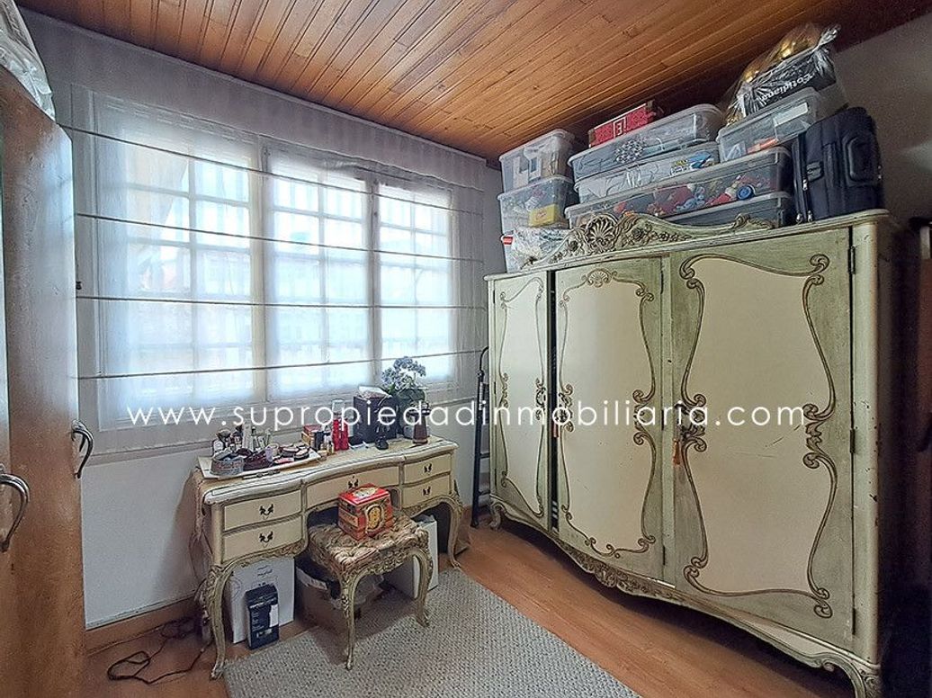 Casa de 4 alcobas en venta en San Luis, Bogotá, 270 m² · foto 14 de 20