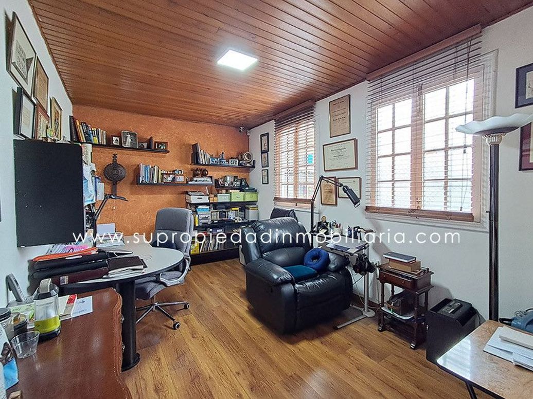 Casa de 4 alcobas en venta en San Luis, Bogotá, 270 m² · foto 9 de 20