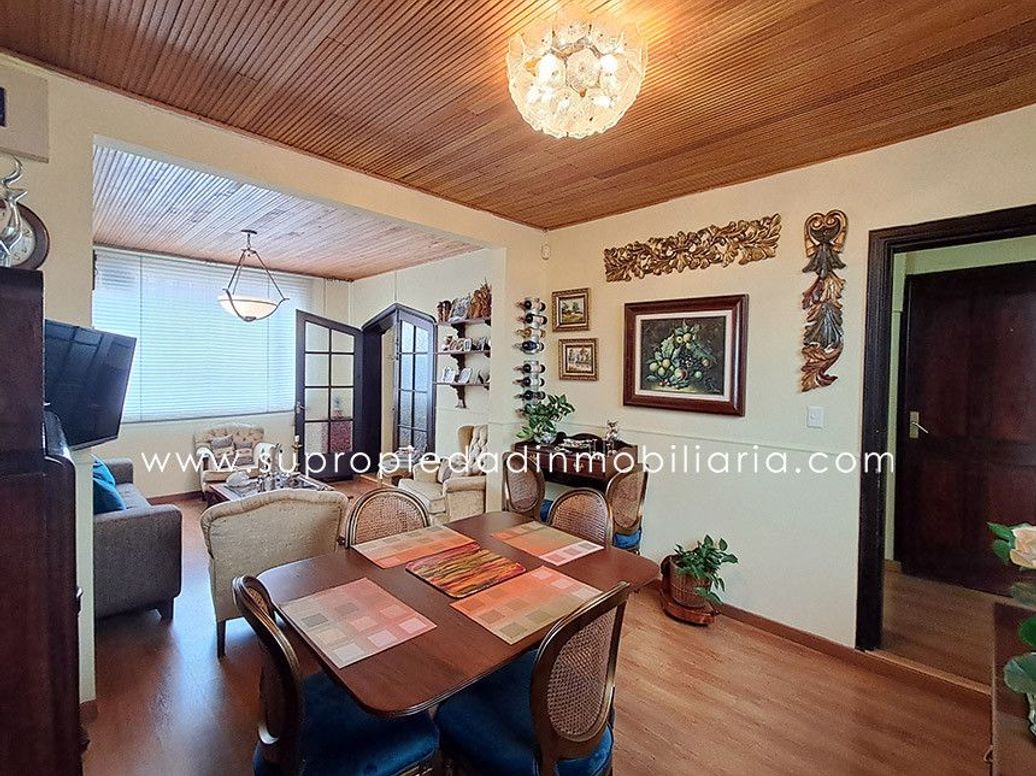 Casa de 4 alcobas en venta en San Luis, Bogotá, 270 m² · foto 3 de 20