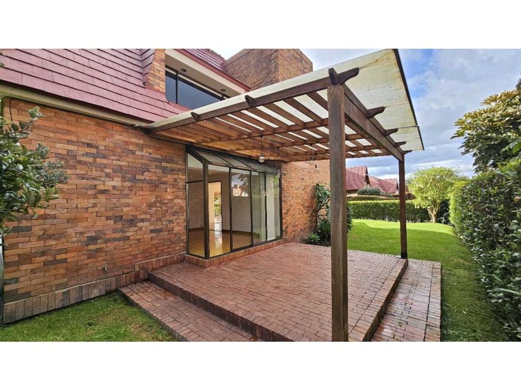 Casa de 4 alcobas en venta en Guaymaral, Bogotá, 550 m² · foto 10 de 20