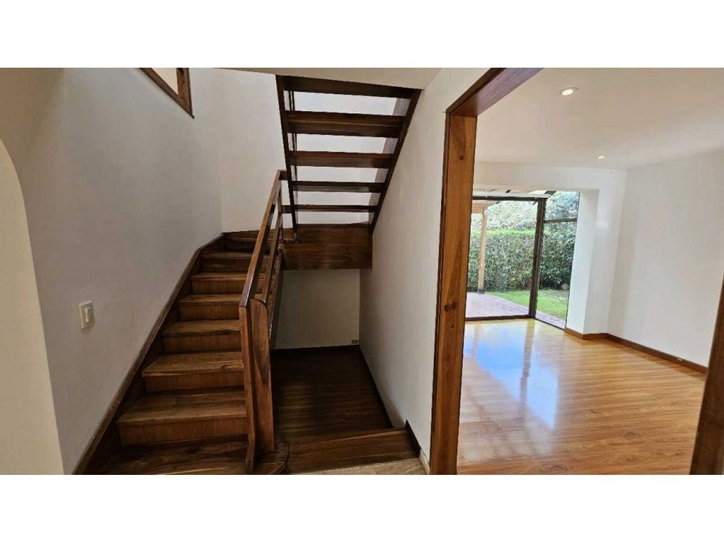 Casa de 4 alcobas en venta en Guaymaral, Bogotá, 550 m² · foto 14 de 20