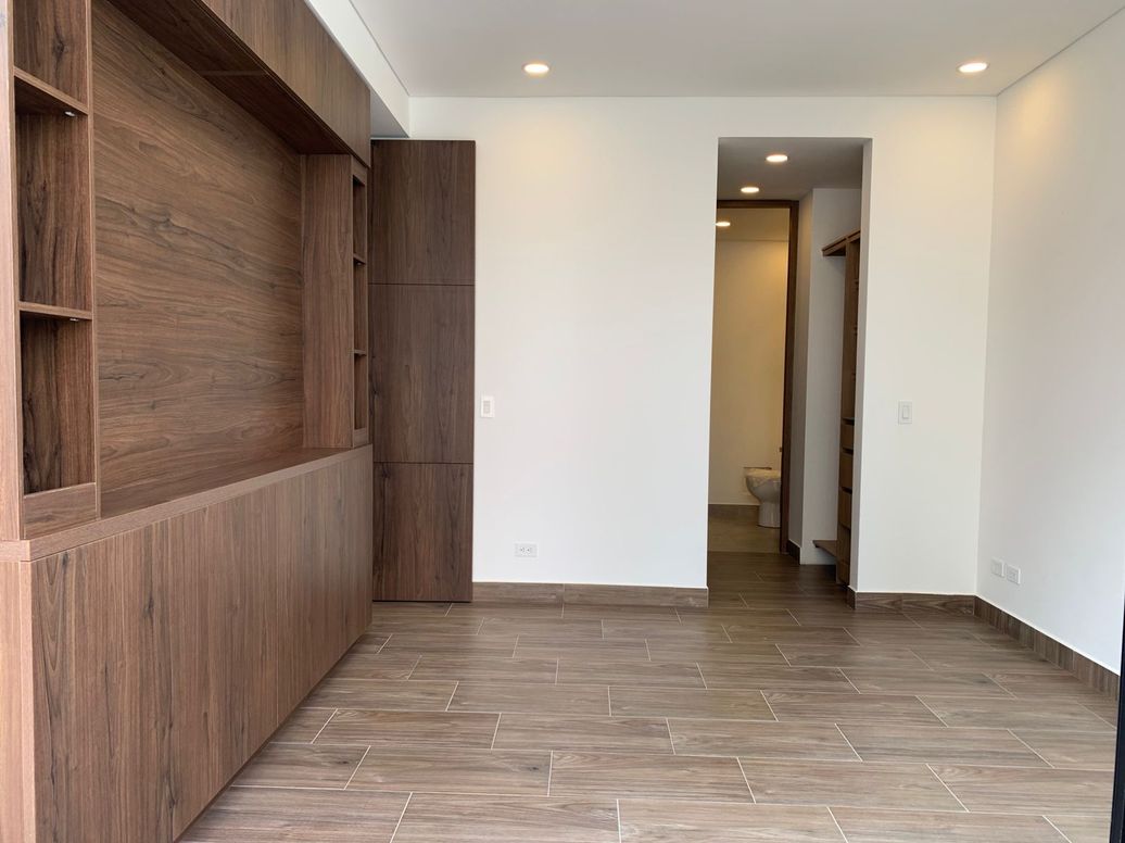 Apartamento de 2 alcobas en venta en Rincon Del Chicó, Bogotá, 69 m² · foto 5 de 7