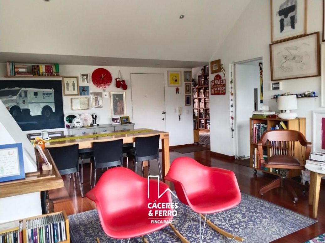 Apartamento de 3 alcobas en venta en Santa Coloma, Bogotá, 107 m² · foto 4 de 20