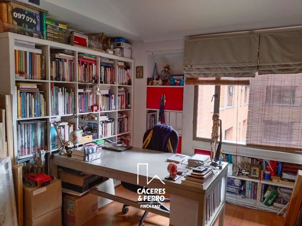 Apartamento de 3 alcobas en venta en Santa Coloma, Bogotá, 107 m² · foto 12 de 20