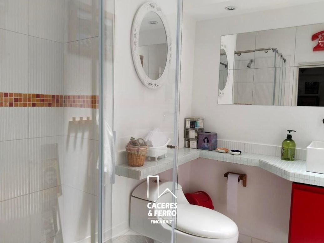 Apartamento de 3 alcobas en venta en Santa Coloma, Bogotá, 107 m² · foto 18 de 20