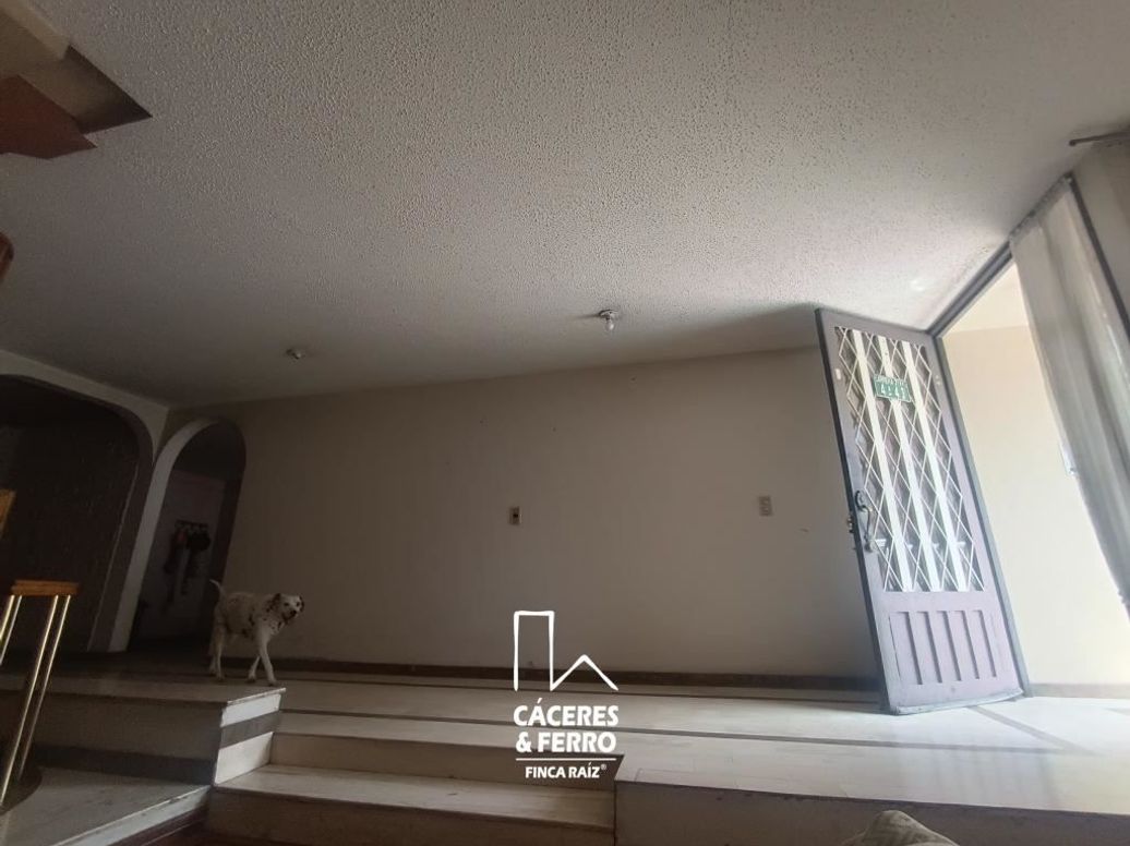 Casa de 5 alcobas en venta en Comuneros, Bogotá, 294 m² · foto 19 de 20