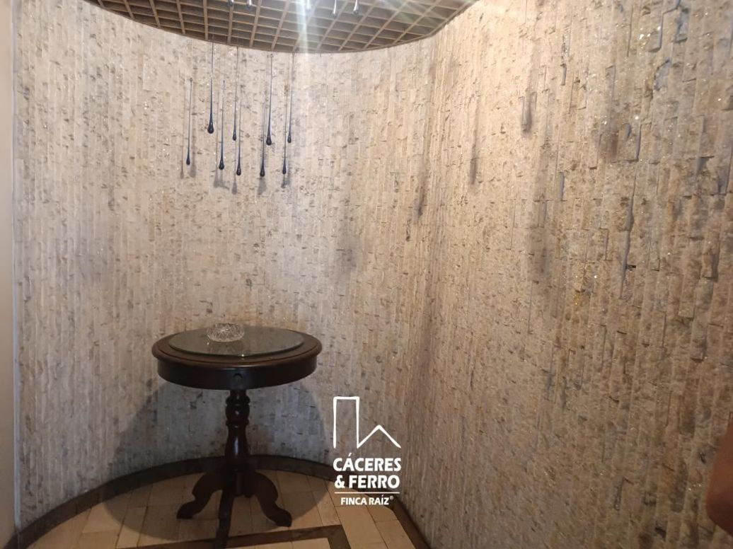 Casa de 5 alcobas en venta en Comuneros, Bogotá, 294 m² · foto 16 de 20
