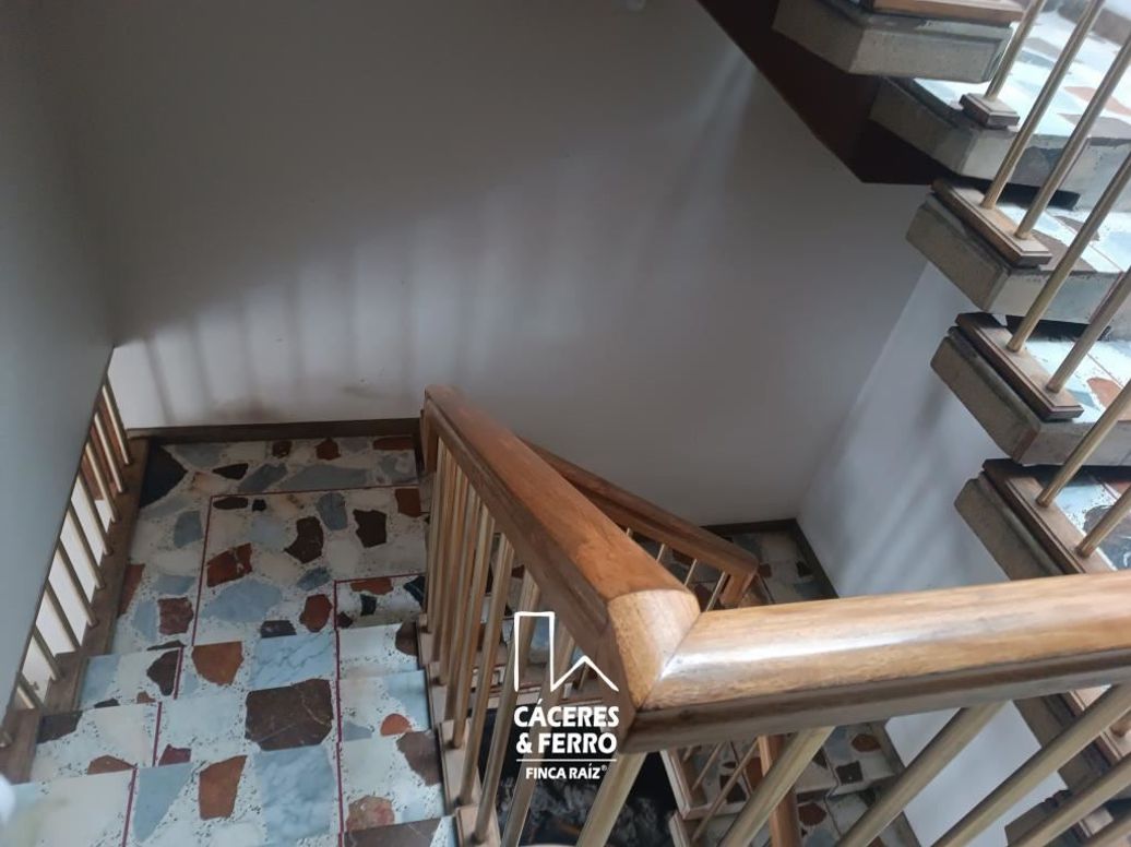 Casa de 5 alcobas en venta en Comuneros, Bogotá, 294 m² · foto 11 de 20