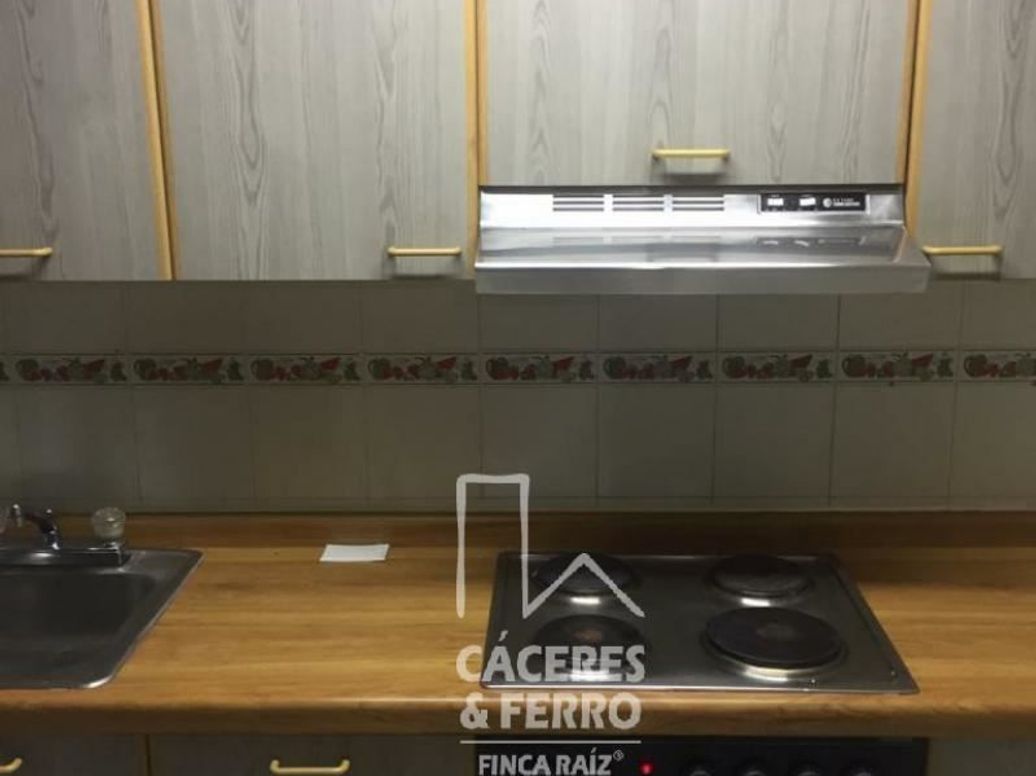 Casa de 5 alcobas en venta en Comuneros, Bogotá, 294 m² · foto 2 de 20