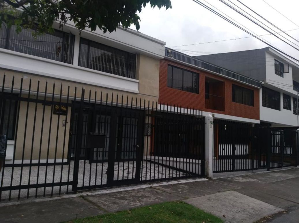 Casa de 5 alcobas en venta en Santa Barbara Oriental, Bogotá, 100 m² · foto 5 de 20