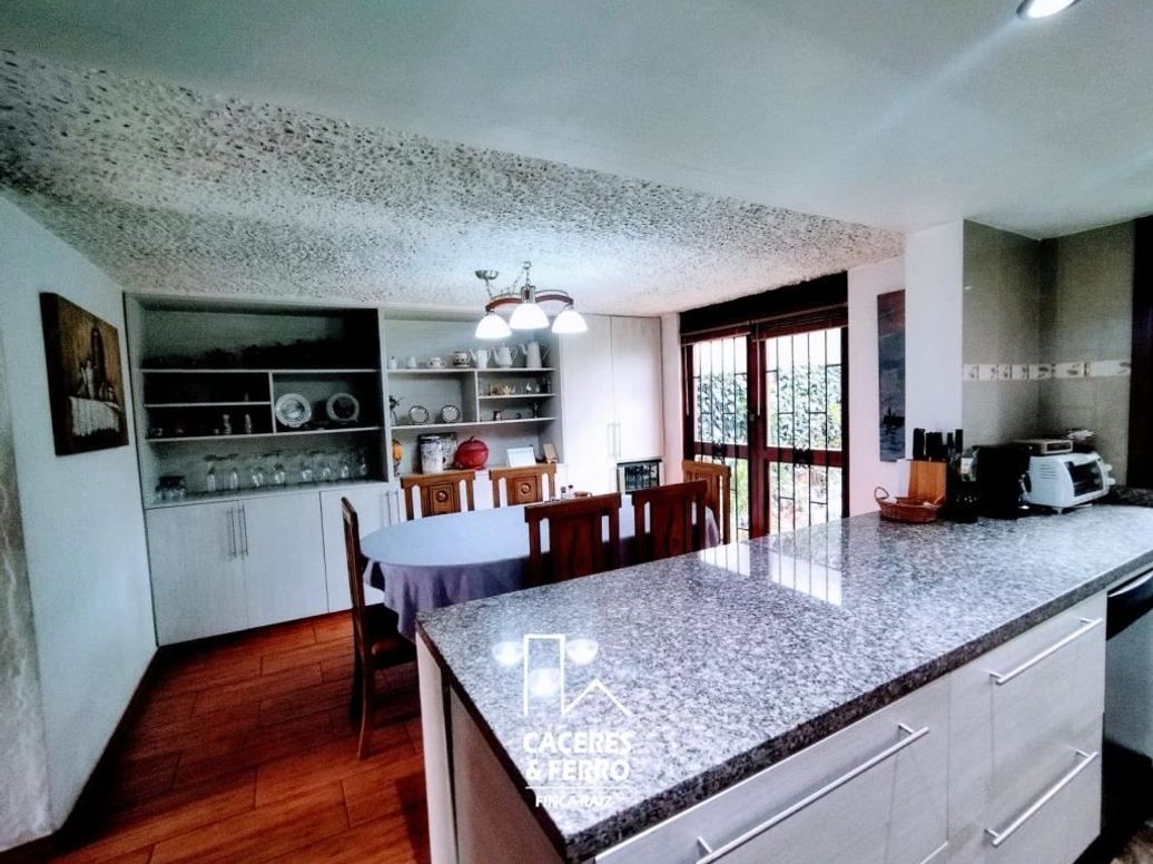 Casa de 3 alcobas en venta en Niza, Bogotá, 300 m² · foto 16 de 20