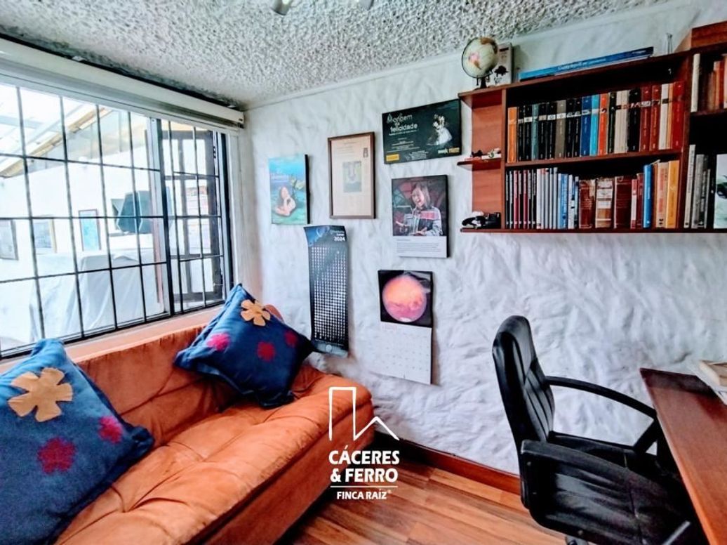 Casa de 3 alcobas en venta en Niza, Bogotá, 300 m² · foto 4 de 20