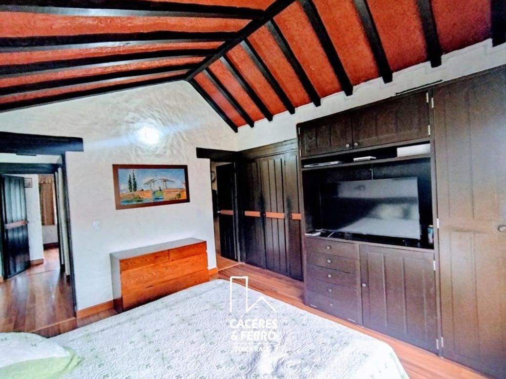 Casa de 3 alcobas en venta en Niza, Bogotá, 300 m² · foto 3 de 20