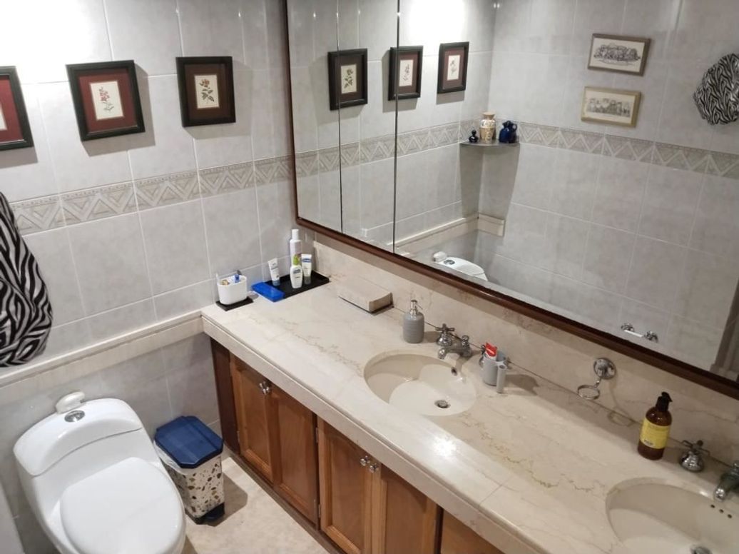 Apartamento de 4 alcobas en venta en Niza, Bogotá, 200 m² · foto 8 de 20