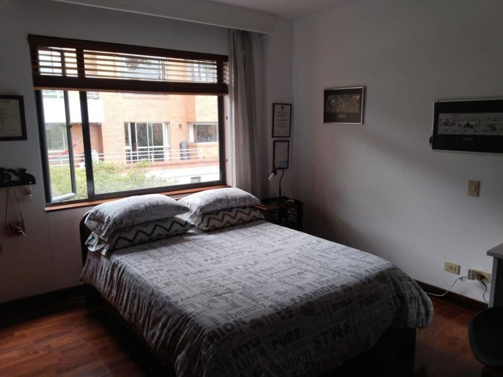Apartamento de 4 alcobas en venta en Niza, Bogotá, 200 m² · foto 10 de 20
