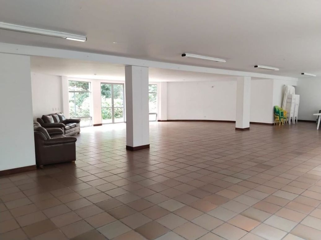 Apartamento de 4 alcobas en venta en Niza, Bogotá, 200 m² · foto 17 de 20