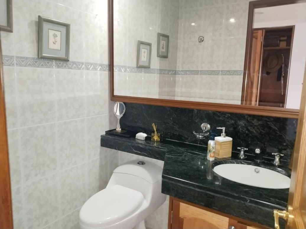 Apartamento de 4 alcobas en venta en Niza, Bogotá, 200 m² · foto 11 de 20