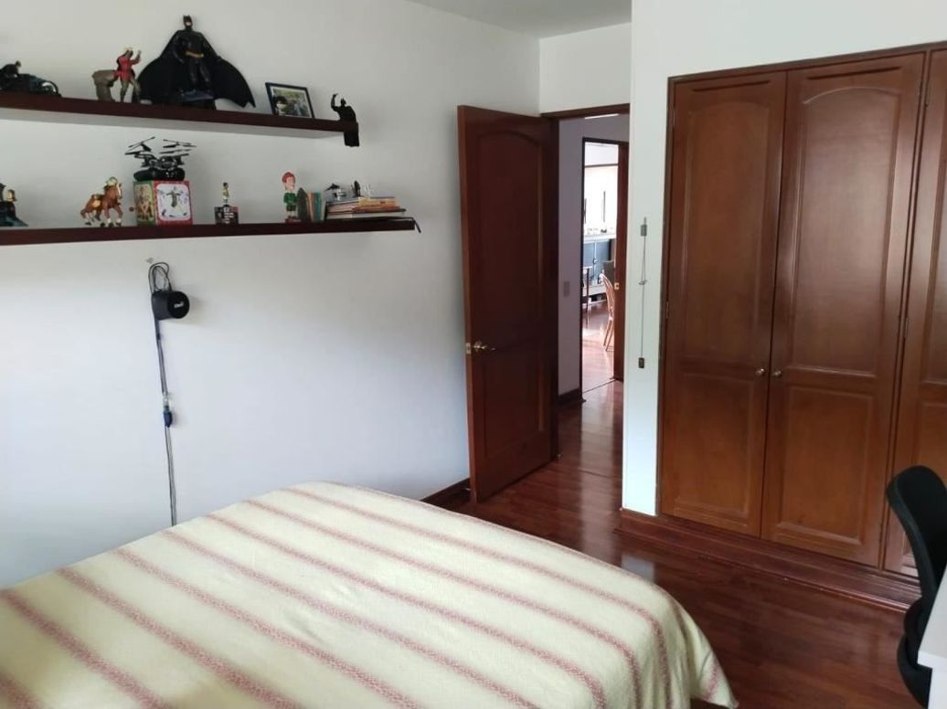 Apartamento de 4 alcobas en venta en Niza, Bogotá, 200 m² · foto 15 de 20