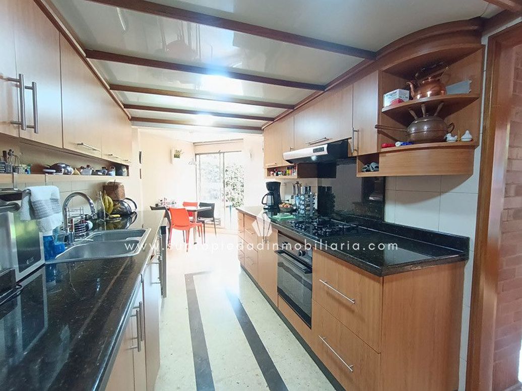 Casa de 4 alcobas en venta en Niza Suba, Bogotá, 292 m² · foto 12 de 20