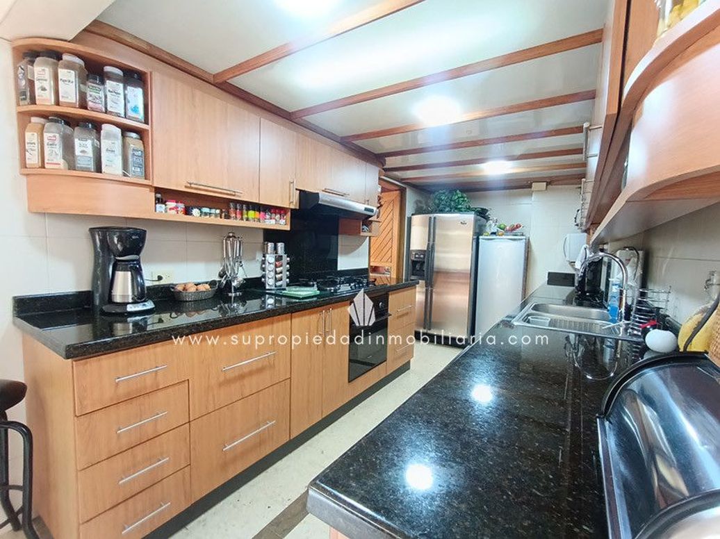 Casa de 4 alcobas en venta en Niza Suba, Bogotá, 292 m² · foto 9 de 20