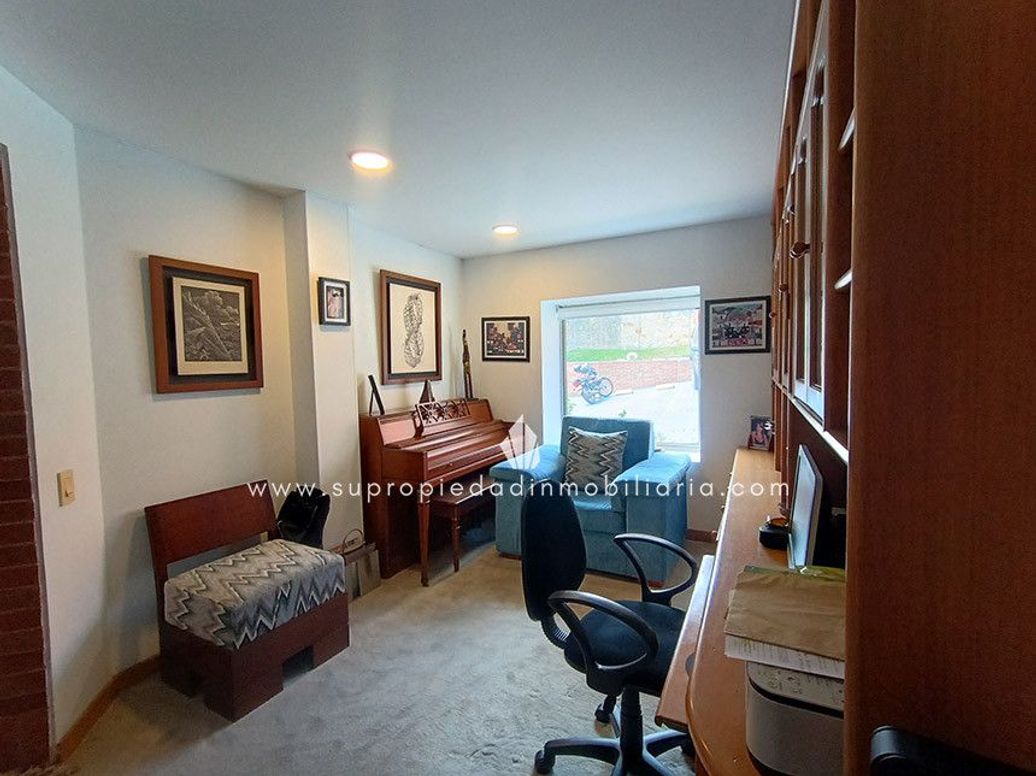 Casa de 4 alcobas en venta en Niza Suba, Bogotá, 292 m² · foto 3 de 20