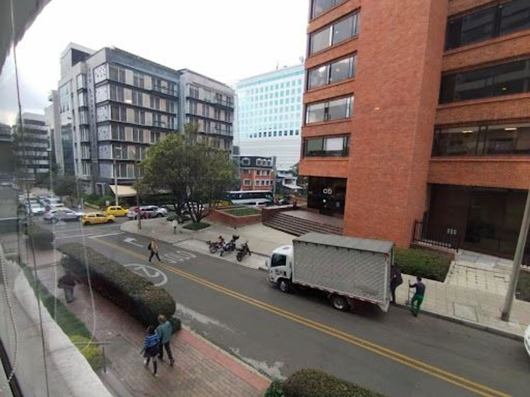 Apartamento de 3 alcobas en venta en Chico Norte Iii, Bogotá, 150 m² · foto 3 de 20