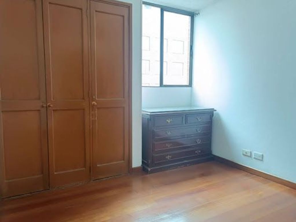 Apartamento de 3 alcobas en venta en Cedritos, Bogotá, 76 m² · foto 9 de 19