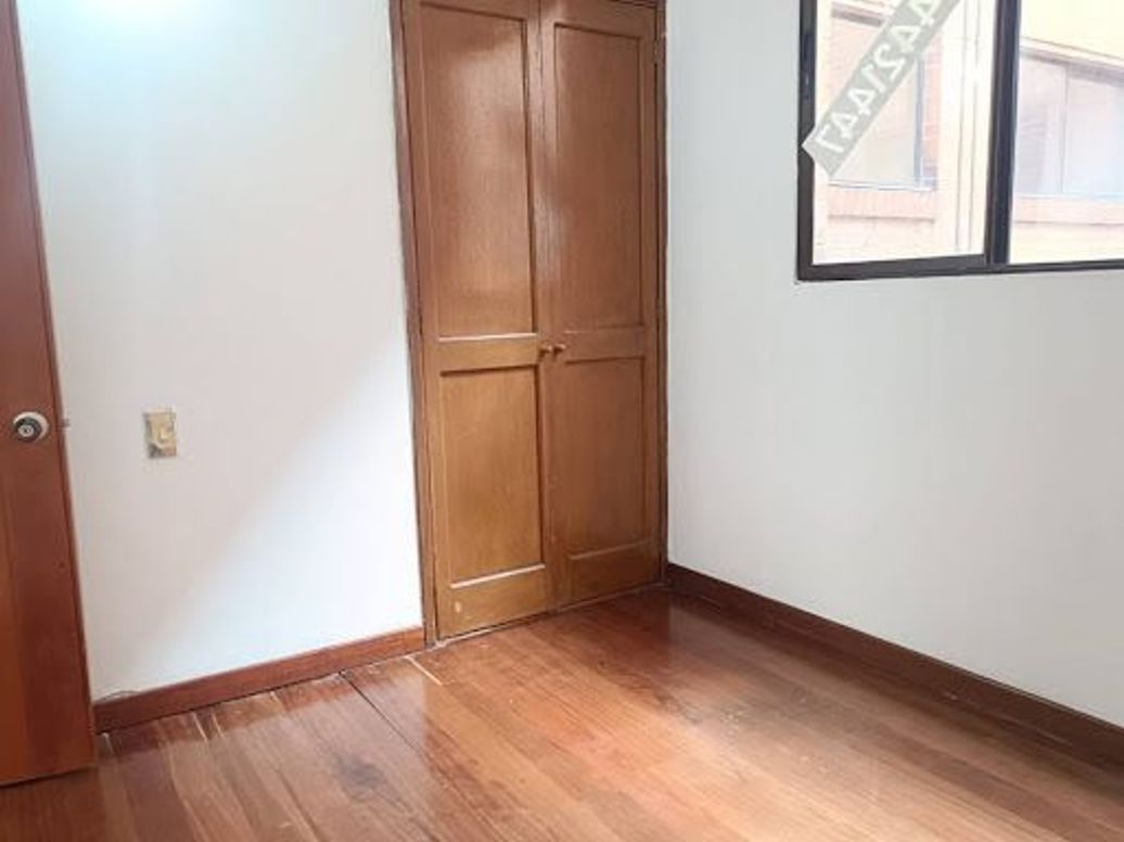 Apartamento de 3 alcobas en venta en Cedritos, Bogotá, 76 m² · foto 7 de 19