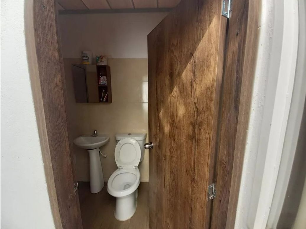 Casa de 6 alcobas en venta en Ciudad Montes, Bogotá, 294 m² · foto 17 de 19