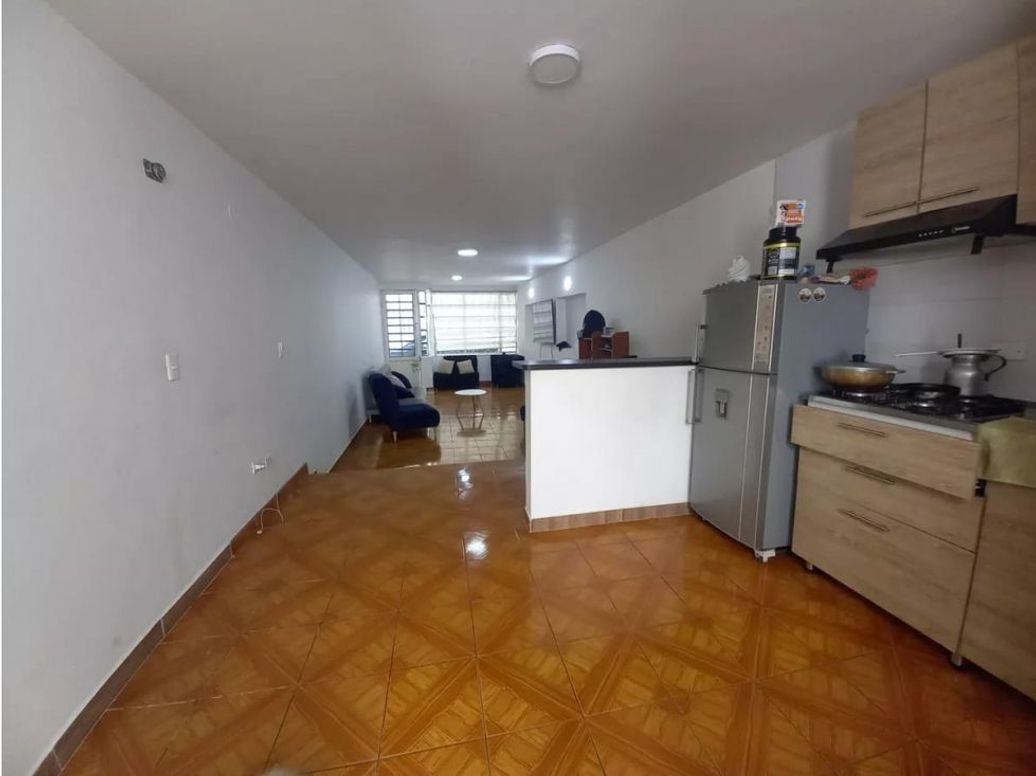 Casa de 6 alcobas en venta en Ciudad Montes, Bogotá, 294 m² · foto 5 de 19
