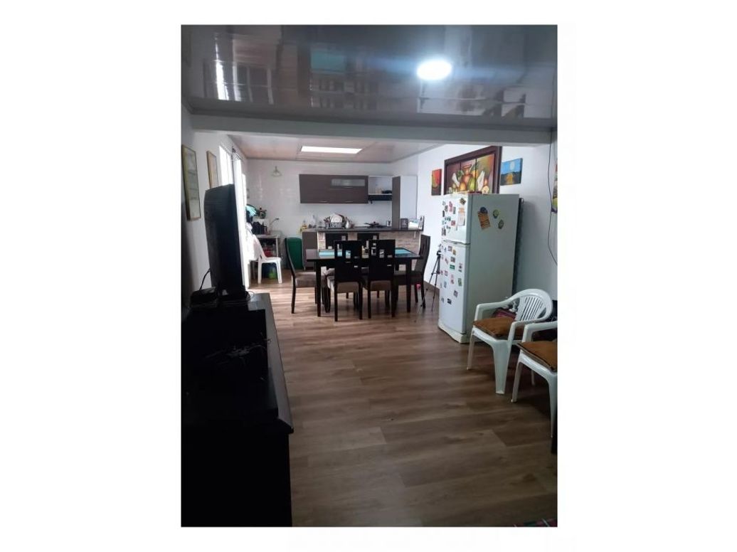 Casa de 6 alcobas en venta en Ciudad Montes, Bogotá, 294 m² · foto 8 de 19