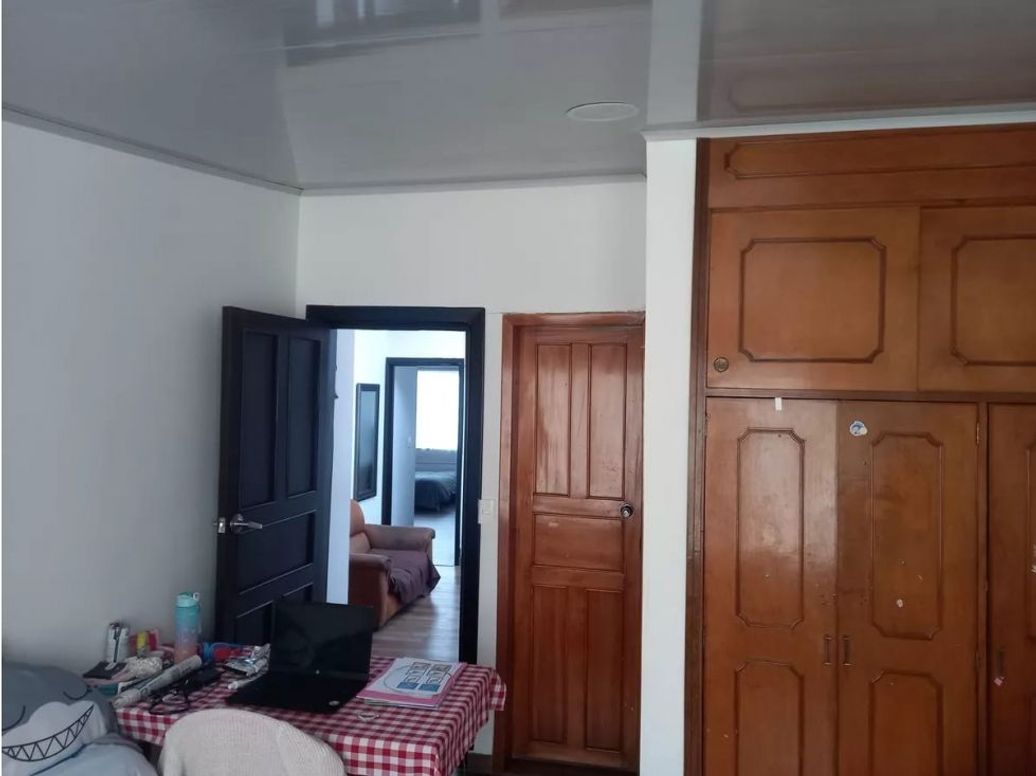 Casa de 6 alcobas en venta en Ciudad Montes, Bogotá, 294 m² · foto 11 de 19