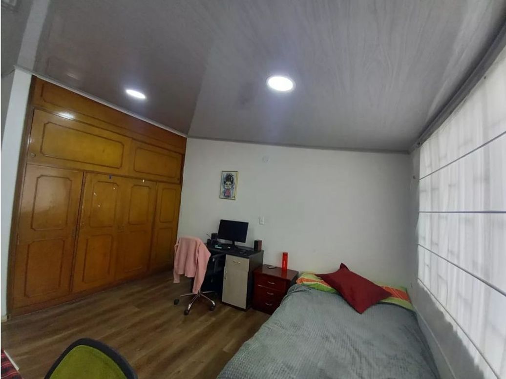 Casa de 6 alcobas en venta en Ciudad Montes, Bogotá, 294 m² · foto 13 de 19