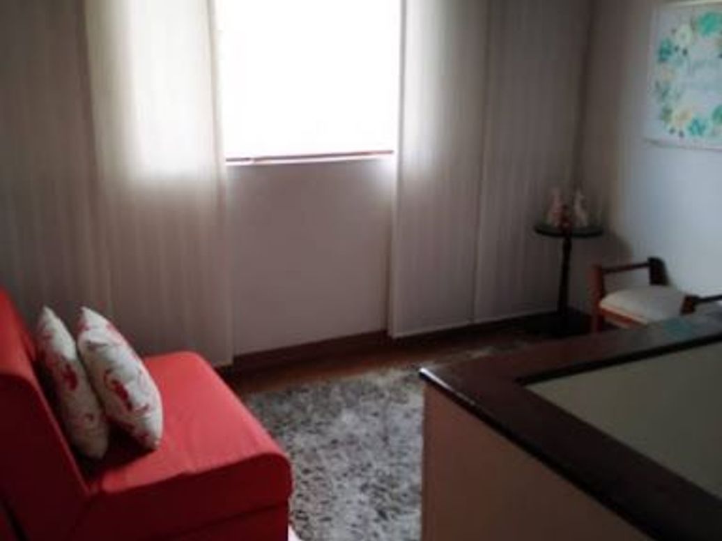 Casa de 6 alcobas en venta en Álamos Norte, Bogotá, 180 m² · foto 2 de 20