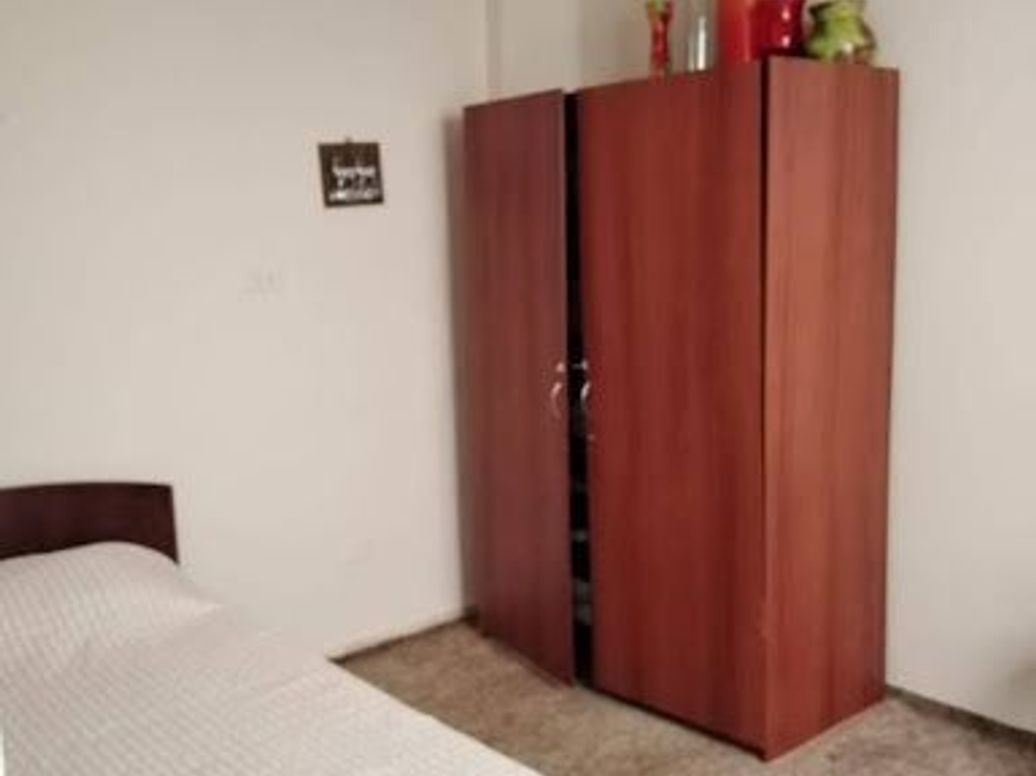 Casa de 6 alcobas en venta en Álamos Norte, Bogotá, 180 m² · foto 3 de 20