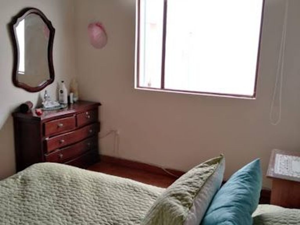 Casa de 6 alcobas en venta en Álamos Norte, Bogotá, 180 m² · foto 10 de 20