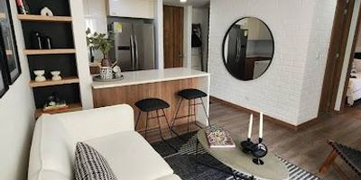 Cesión de derechos en exclusivo proyecto del sur del valle de Aburra, Ubicación inmejorable: A solo unos pasos de la estación del metro de Itagüí, con acceso fácil tanto vehicular como peatonal desde las avenidas Las Vegas y Regional. Además, estarás cerca de Mayorca MegaMall, Polideportivo Sur y, muy pronto, Arena Primavera. Cuenta con 62 m2, 2 alcobas la principal con baño y vestier, alcoba auxiliar con closet, baño completo social, salón comedor, cocina abierta, balcón con vista privilegiada y garantizada hacia el occidente, parqueadero sencillo y cuarto útil. Unidad super completa!!