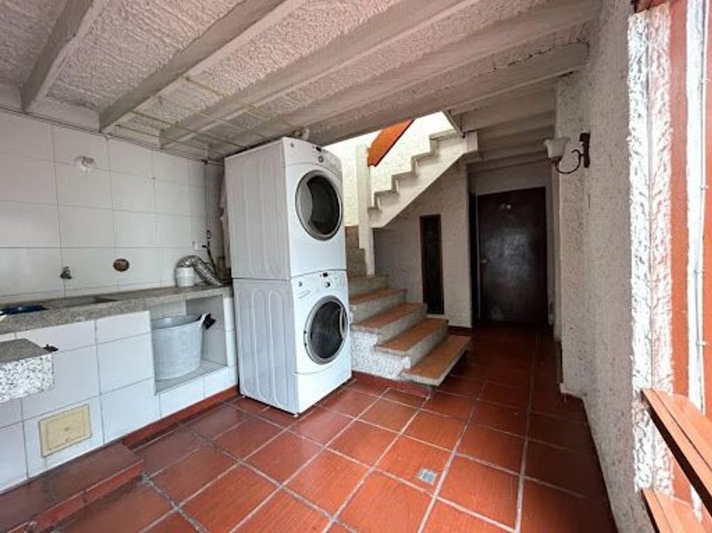 Casa de 6 alcobas en venta en La Castellana, Bogotá, 226 m² · foto 16 de 20