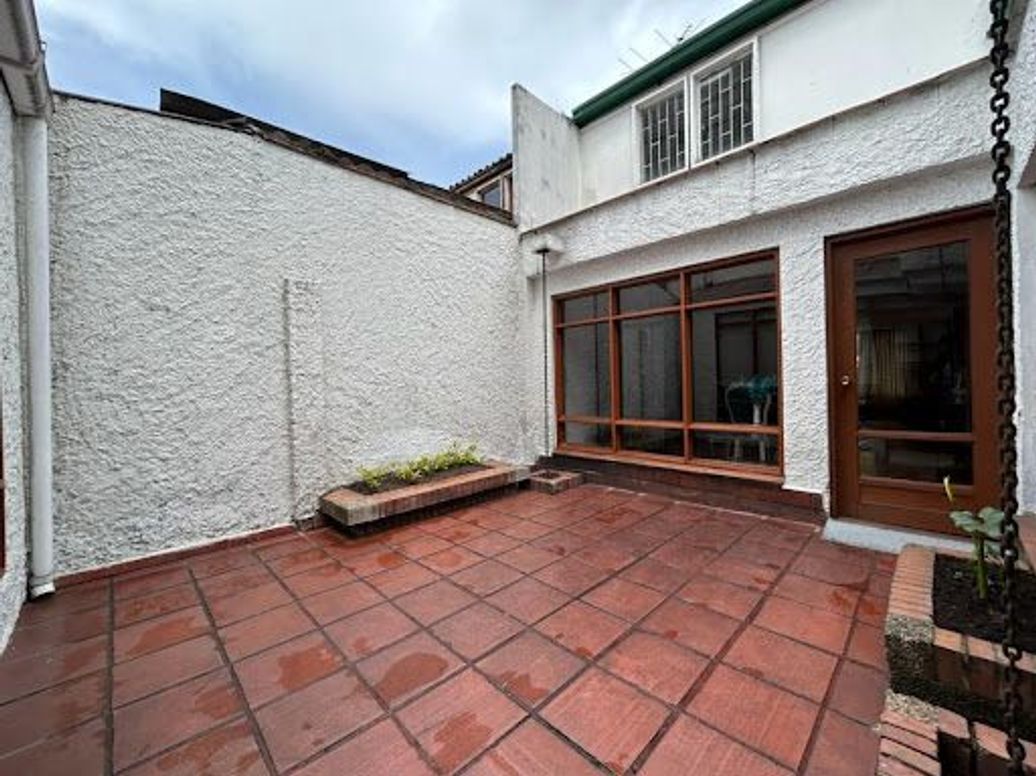 Casa de 6 alcobas en venta en La Castellana, Bogotá, 226 m² · foto 2 de 20