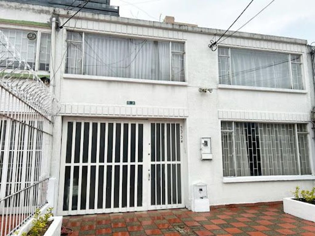 Casa de 6 alcobas en venta en La Castellana, Bogotá, 226 m² · foto 14 de 20