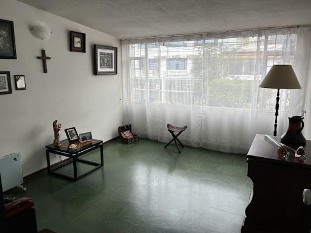 Casa de 6 alcobas en venta en La Castellana, Bogotá, 226 m² · foto 13 de 20
