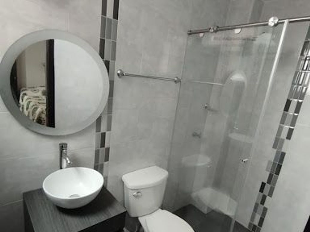 Apartamento de 3 alcobas en venta en Quinta Mutis, Bogotá, 105 m² · foto 3 de 14